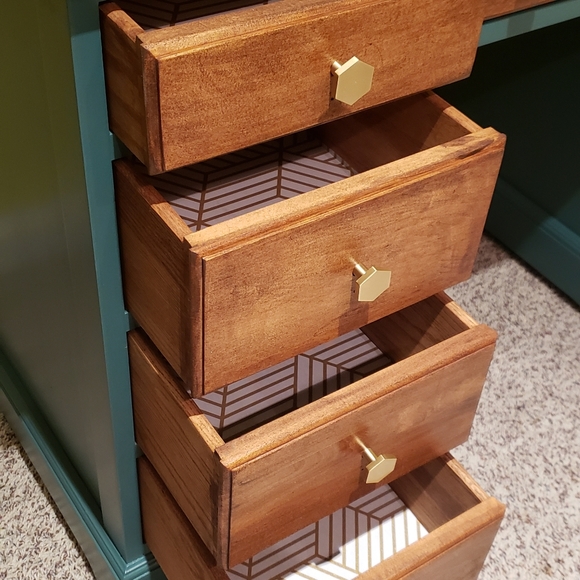 Beautiful refurbished desk